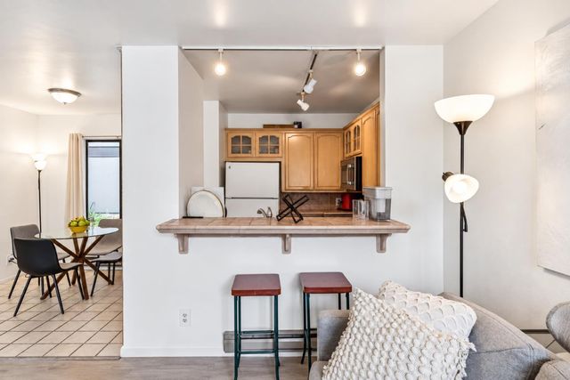 425 Anchor Road 104, San Mateo, CA 94404