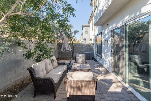 3020 N 37TH Place, Phoenix, AZ 85018