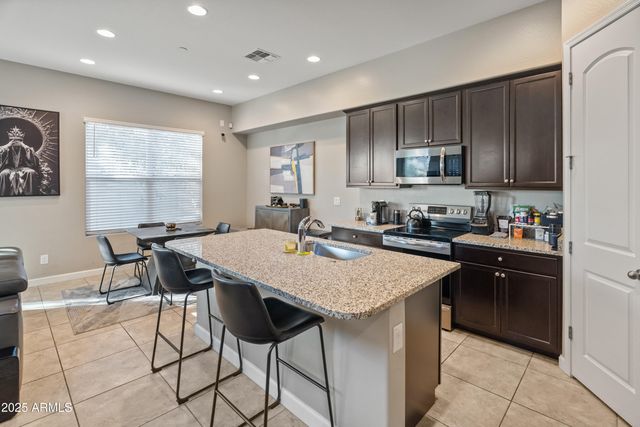 3020 N 37TH Place, Phoenix, AZ 85018