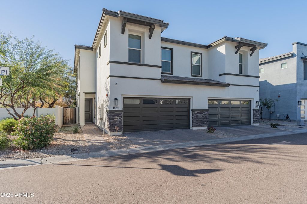 3020 N 37TH Place, Phoenix, AZ 85018