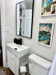 802 Maple Avenue, Burlington, NC 27215