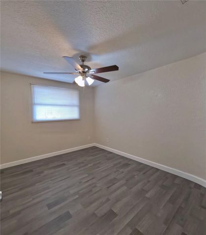 3618 E SHADOWLAWN AVENUE, Tampa, FL 33610