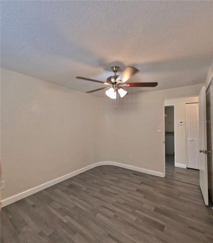 3618 E SHADOWLAWN AVENUE, Tampa, FL 33610