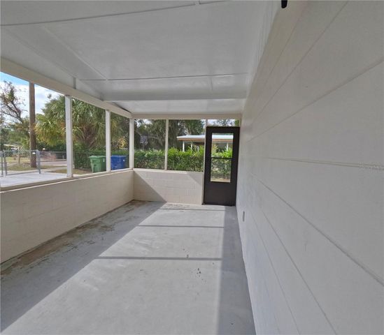 3618 E SHADOWLAWN AVENUE, Tampa, FL 33610