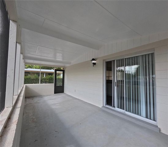 3618 E SHADOWLAWN AVENUE, Tampa, FL 33610