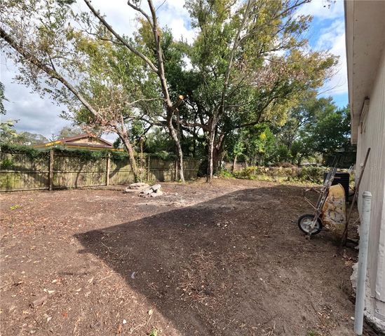 3618 E SHADOWLAWN AVENUE, Tampa, FL 33610