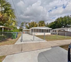 3618 E SHADOWLAWN AVENUE, Tampa, FL 33610