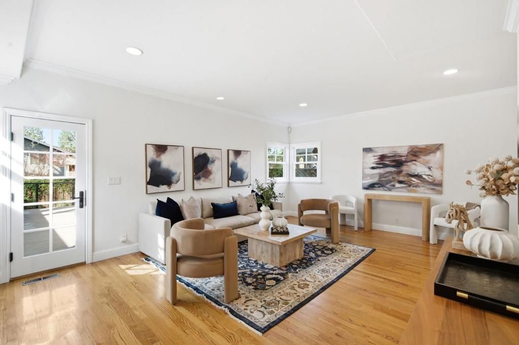 Image 12 of property listing at 491 Bird Avenue, Los Gatos, CA 95032