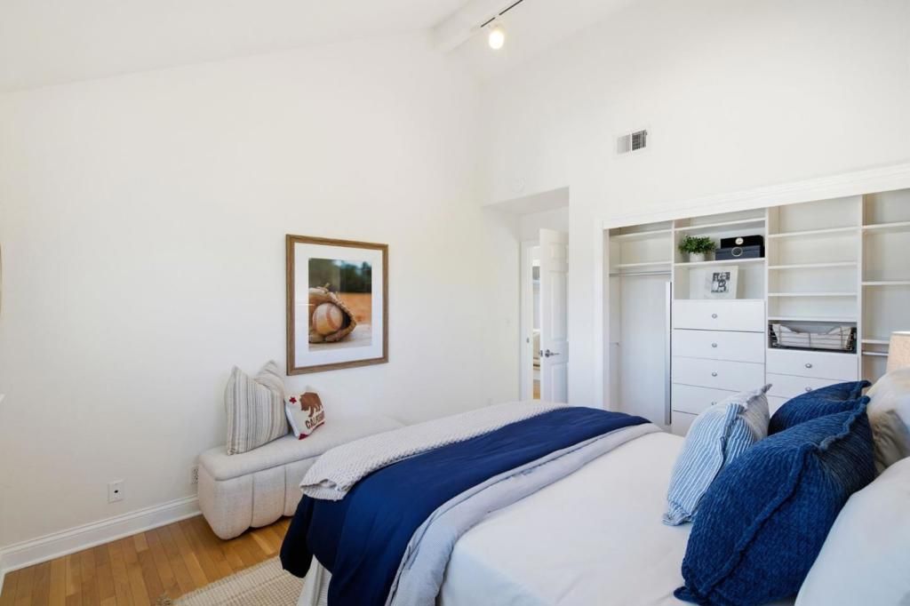 Image 22 of property listing at 491 Bird Avenue, Los Gatos, CA 95032