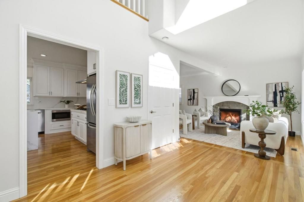 Image 4 of property listing at 491 Bird Avenue, Los Gatos, CA 95032