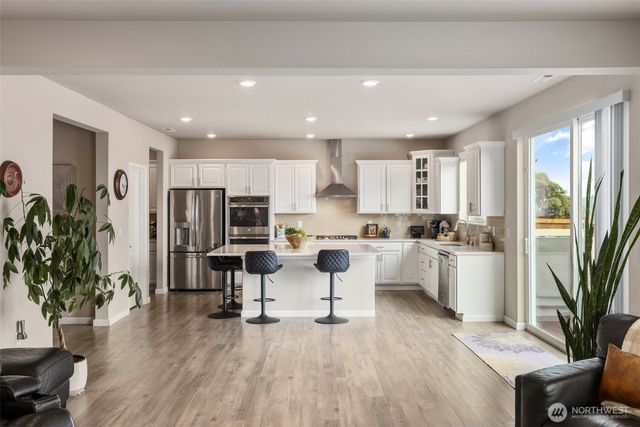 6651 S 298th Place, Auburn, WA 98001
