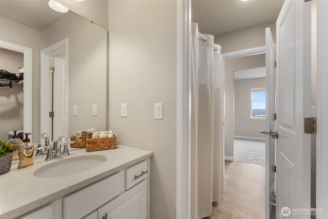 6651 S 298th Place, Auburn, WA 98001