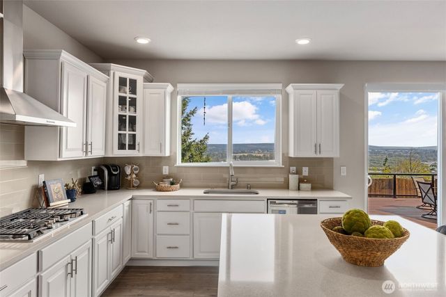 6651 S 298th Place, Auburn, WA 98001
