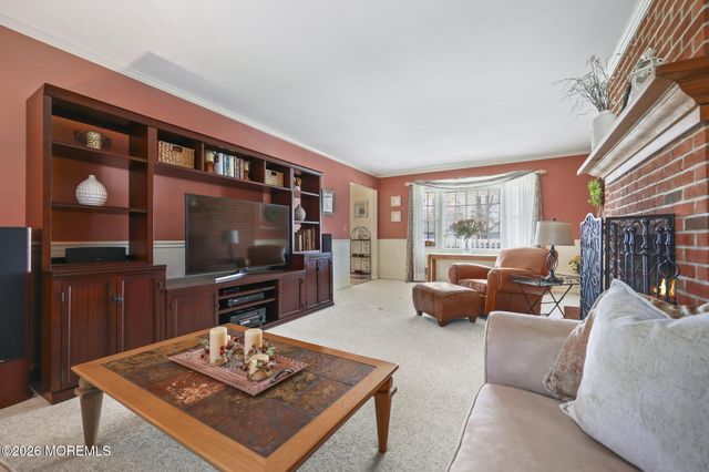 9 Traymore Road, Freehold, NJ 07728