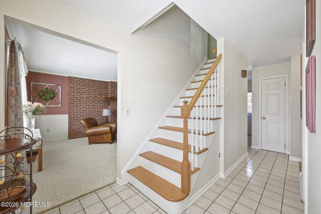 9 Traymore Road, Freehold, NJ 07728