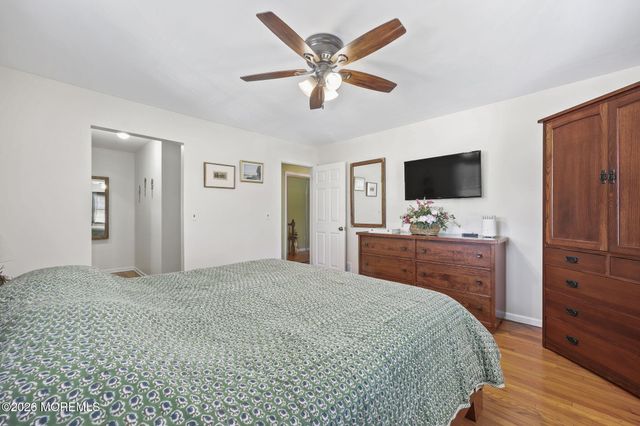 9 Traymore Road, Freehold, NJ 07728