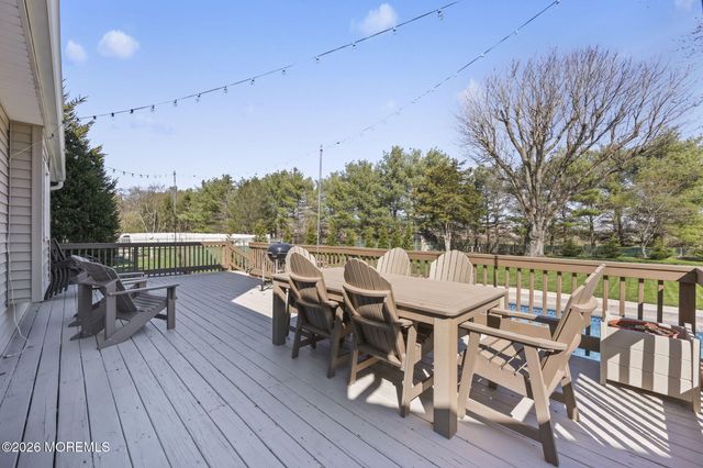 9 Traymore Road, Freehold, NJ 07728