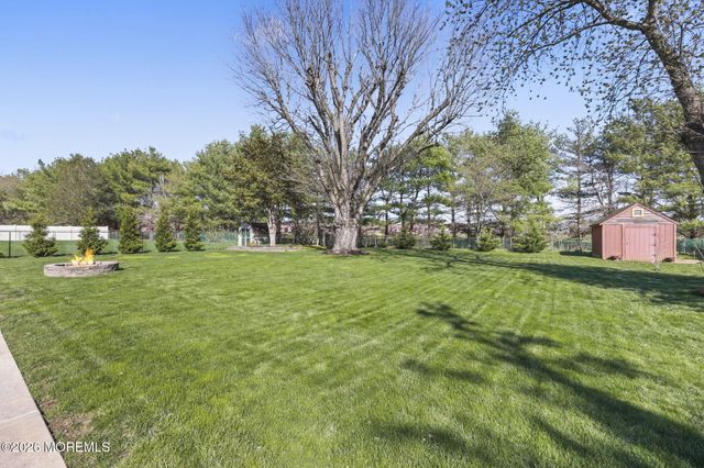 9 Traymore Road, Freehold, NJ 07728