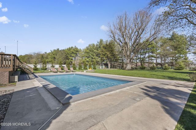 9 Traymore Road, Freehold, NJ 07728