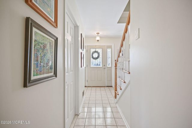 9 Traymore Road, Freehold, NJ 07728