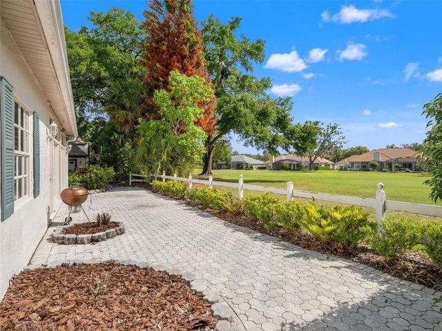 1557 OAK TREE COURT, Apopka, FL 32712