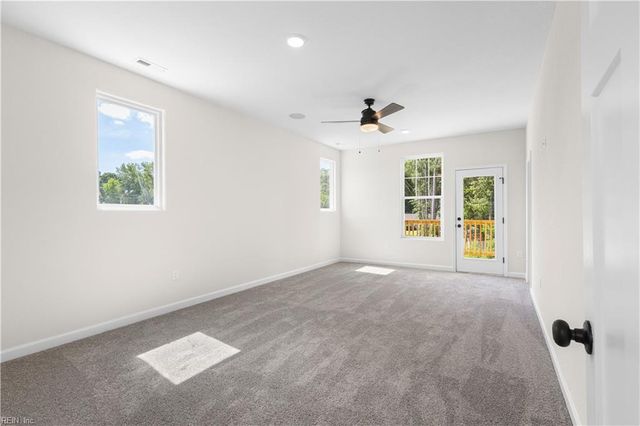 14307 Old Courthouse WAY G, Newport News, VA 23602