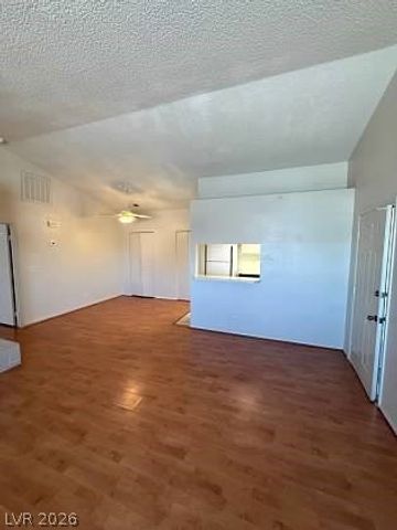 5795 Medallion Drive 202, Las Vegas, NV 89122