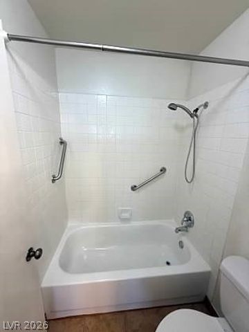 5795 Medallion Drive 202, Las Vegas, NV 89122