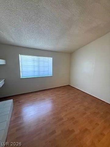 5795 Medallion Drive 202, Las Vegas, NV 89122