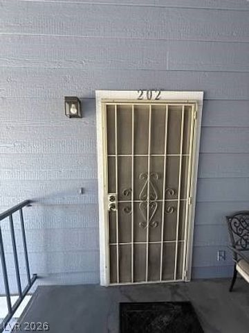 5795 Medallion Drive 202, Las Vegas, NV 89122
