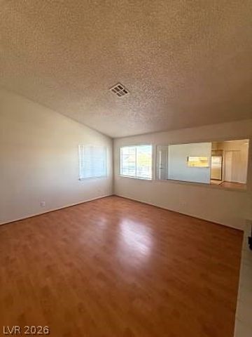 5795 Medallion Drive 202, Las Vegas, NV 89122