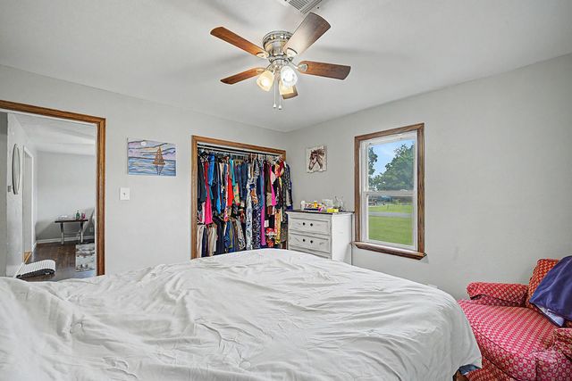 236 E 148th Street S, Glenpool, OK 74033