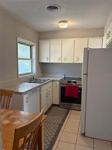 802 HUNTINGTON PLACE, Orlando, FL 32803