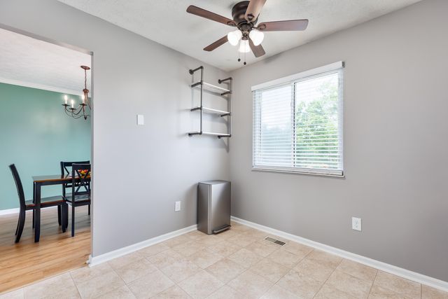 1820 Pioneer Boulevard, Burlington, KY 41005