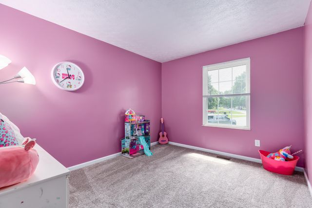 1820 Pioneer Boulevard, Burlington, KY 41005