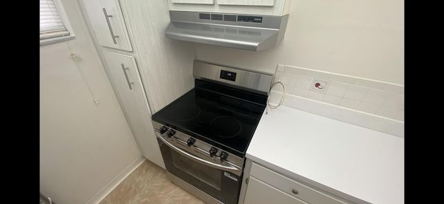 3160 HOLIDAY SPRINGS Boulevard 7-311, Margate, FL 33063