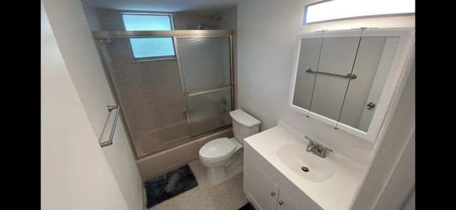 3160 HOLIDAY SPRINGS Boulevard 7-311, Margate, FL 33063