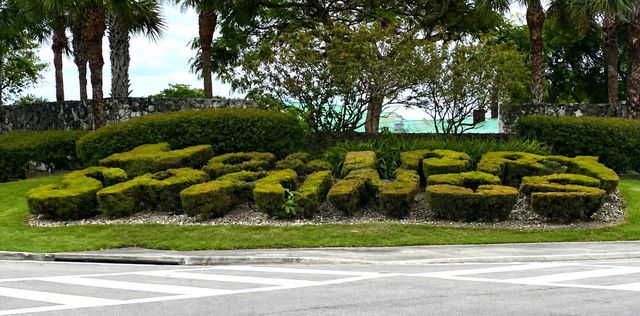 3160 HOLIDAY SPRINGS Boulevard 7-311, Margate, FL 33063
