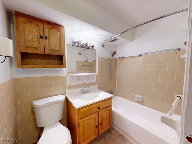 25801 Lake Shore Boulevard 29, Euclid, OH 44132