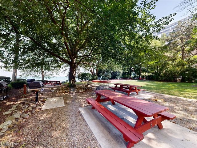 25801 Lake Shore Boulevard 29, Euclid, OH 44132