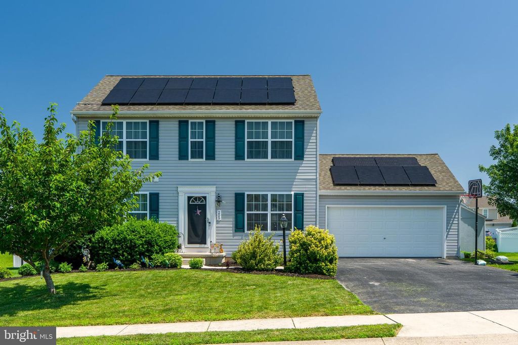205 SPRING MEADOWS RD, Manchester, PA 17345
