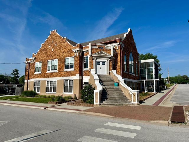 201 E Church Street, Ozark, MO 65721