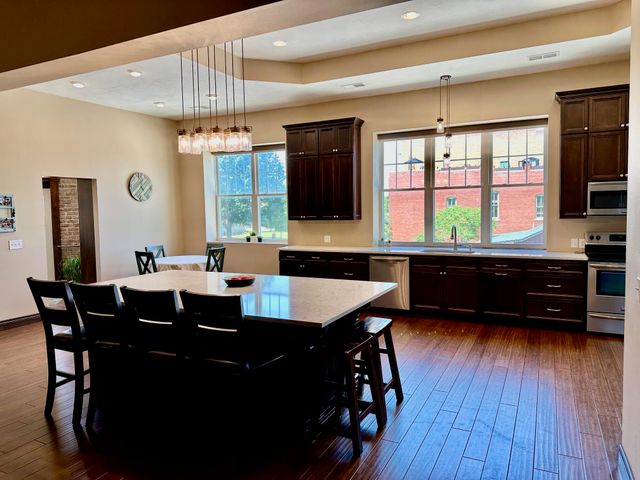 201 E Church Street, Ozark, MO 65721