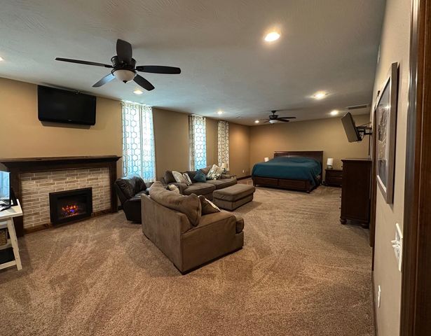 201 E Church Street, Ozark, MO 65721