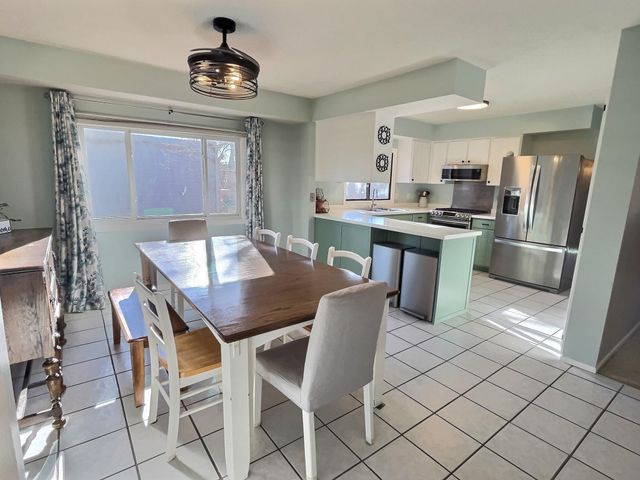 10105 32nd Avenue N, Plymouth, MN 55441