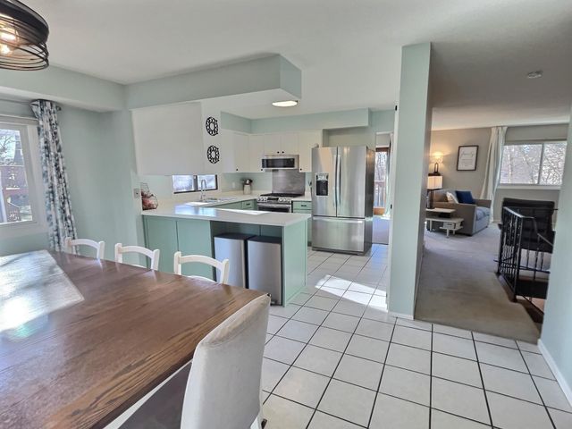 10105 32nd Avenue N, Plymouth, MN 55441