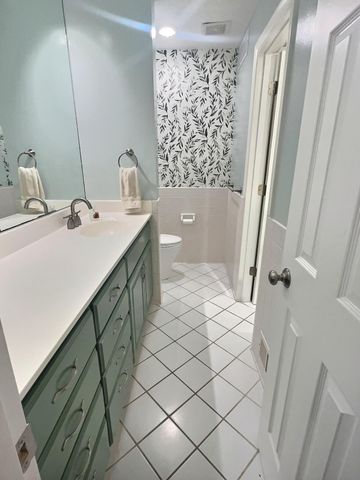 10105 32nd Avenue N, Plymouth, MN 55441