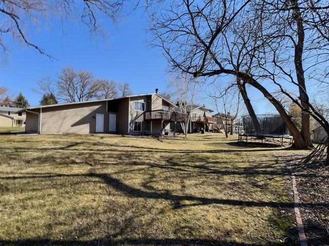 10105 32nd Avenue N, Plymouth, MN 55441