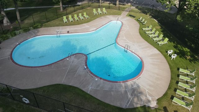 10105 32nd Avenue N, Plymouth, MN 55441