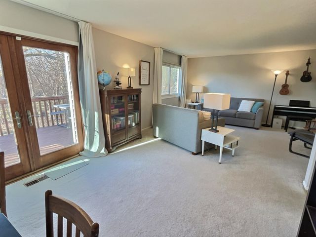 10105 32nd Avenue N, Plymouth, MN 55441